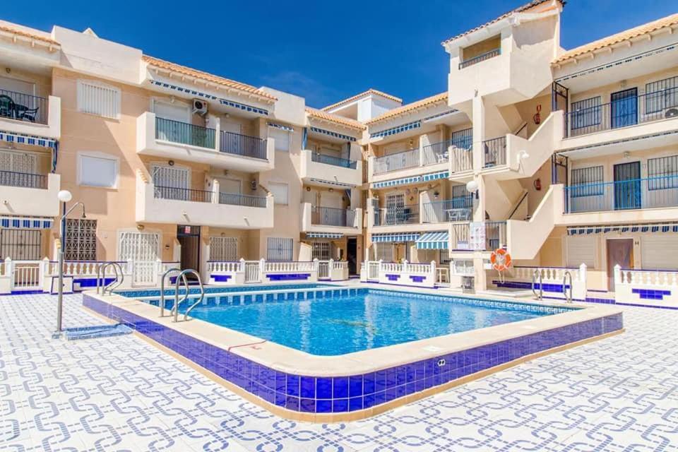 Raxi Apartamento Torrevieja Exterior foto